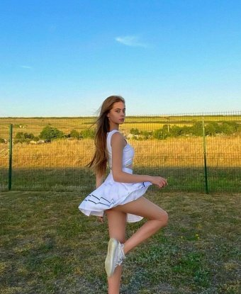 ✨ Будь уверен, что со мной ты получишь незабываемый опыт, полный страсти и удовольствия. 💋
Мои услуги широки и разнообразны – от классического секса до ролевых игр и фетиша. 🔥 Я умею подстраиваться под любые предпочтения и фантазии, и мое тело – это полотно, готовое исполнить все твои желания. 💦
Я обладаю страстным темпераментом и умением доставлять невероятное удовольствие каждому мужчине. Вместе со мной ты сможешь погрузиться в мир наслаждения и забыть обо всем. 🌌
Мне очень важно, чтобы мои клиенты были счастливы и удовлетворены, поэтому я всегда стремлюсь дать все от себя. 🌟 У меня есть отличные отзывы, которые подтверждают это. 😉
Для твоего удобства я могу пригласить тебя к себе в апартаменты в Москве или приехать к тебе в гости. 🏠 Все наши встречи проходят в абсолютно конфиденциальной обстановке.
Перед нашей встречей я рекомендую тебе взглянуть на мои фото, чтобы увидеть всю мою красоту и сексуальность. 🔞 Гарантирую, что ты будешь рад своему выбору!
Так что, не медли, дорогой. Свяжись со мной и перенеси себя в мир наслаждения и страсти. Жду тебя! 💫 Адриана